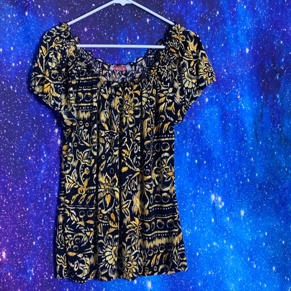 Carol Rose-Black Scoop Neck Top Floral Print